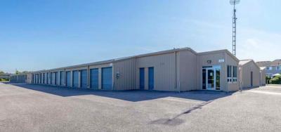 Storage Units at Access Storage - Ottawa - 3600 Uplands Dr Ottawa ON K1V 1N8